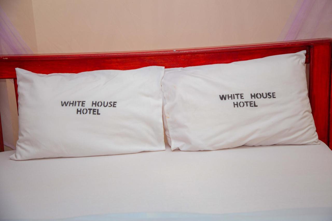 Kilimanjaro White House Hotel Moshi Buitenkant foto